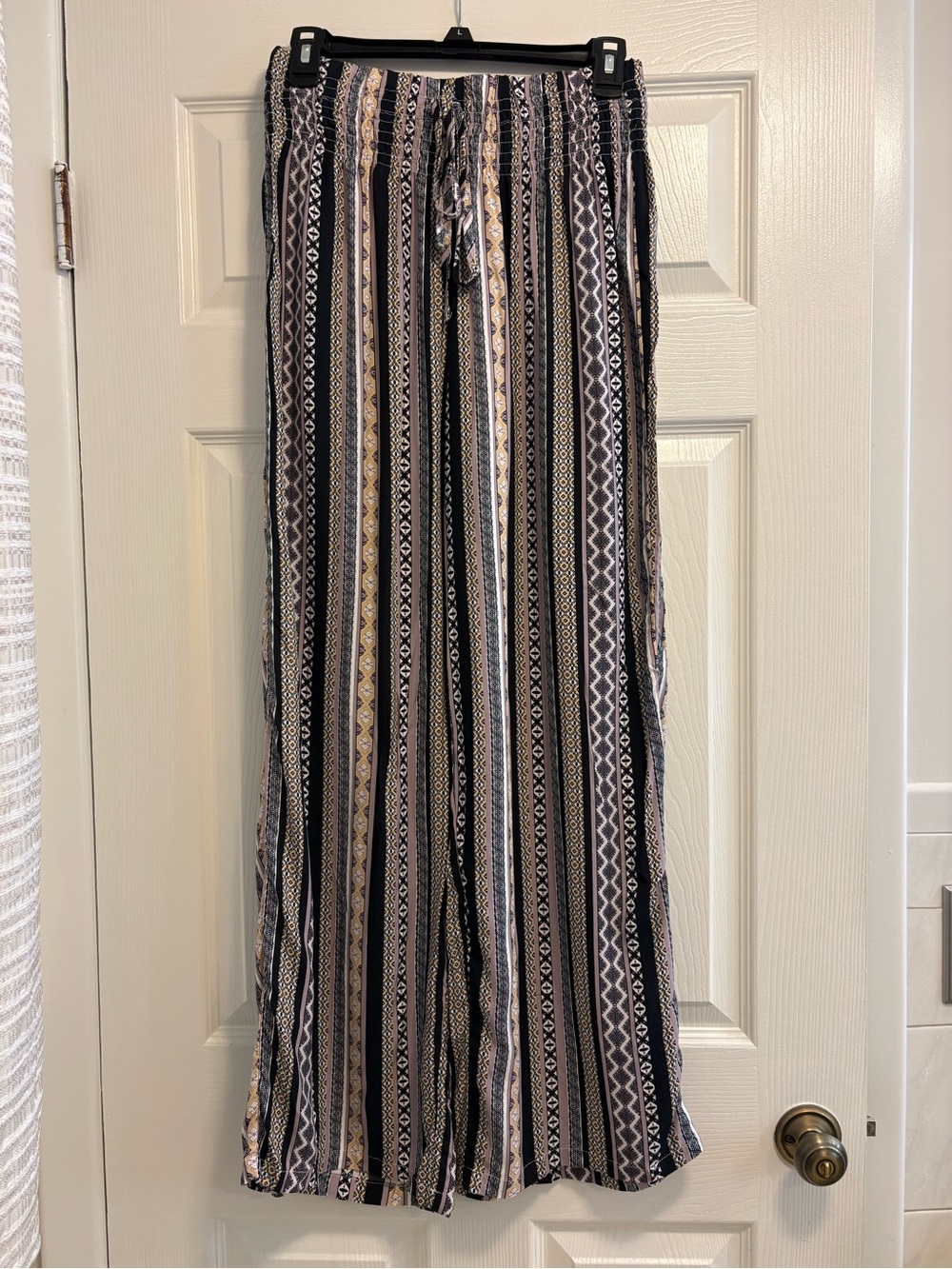 SHEIN Striped Wide-Leg Pants in Black, Cream, and Tan size women’s medium